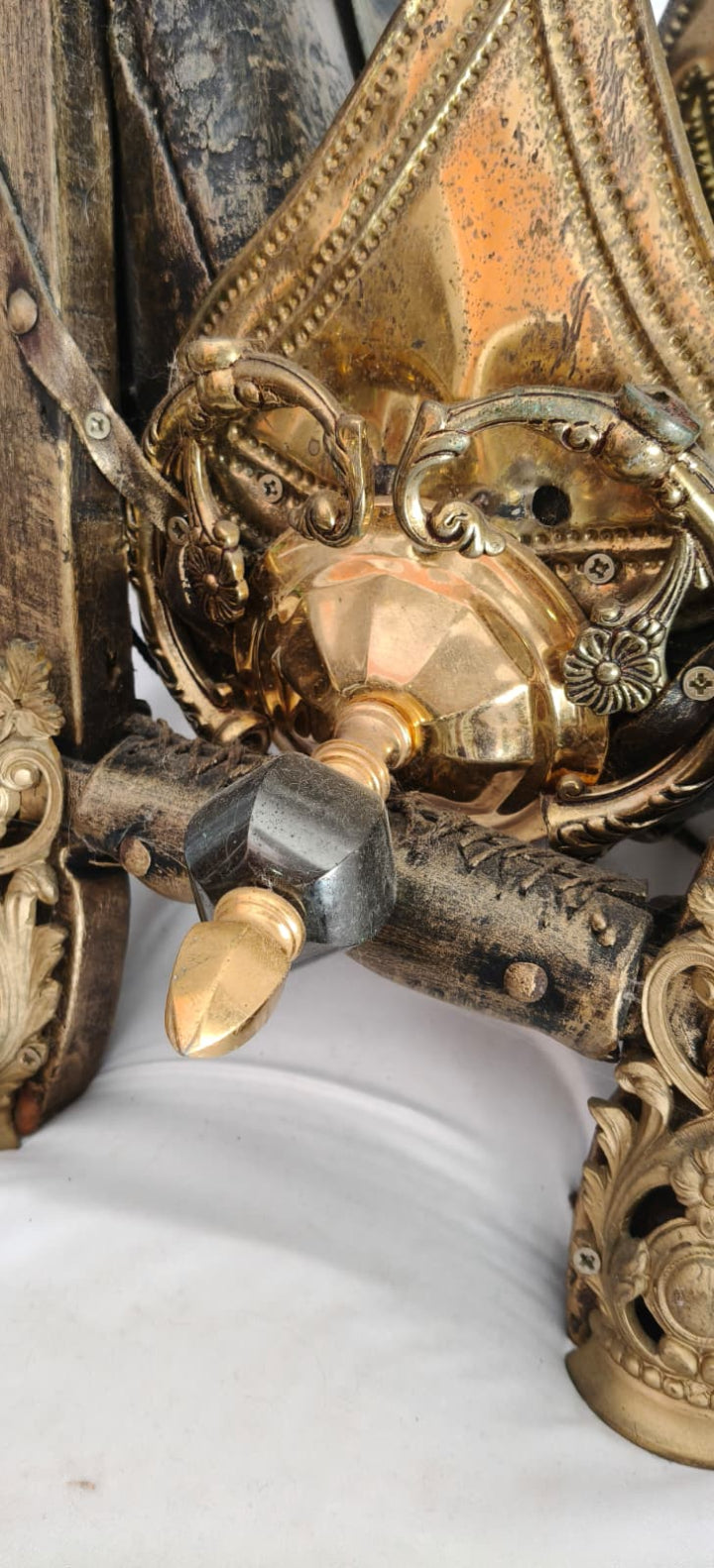 Transylvanian Ride mirror — close-up of mirror glass with horse collar surround, period craftsmanship