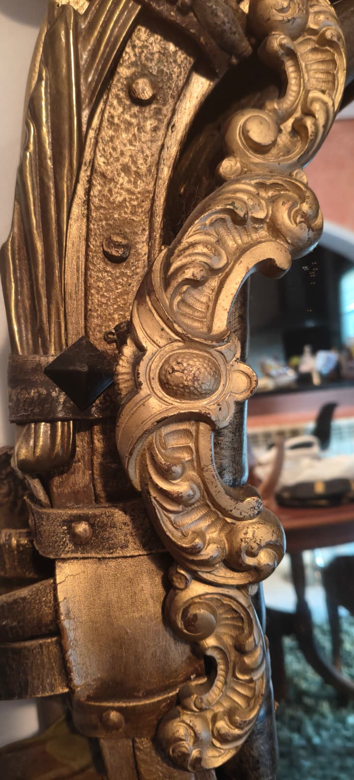 Transylvanian Ride mirror — final detail shot, authentic 19th–20th century harness components, ConelAlma