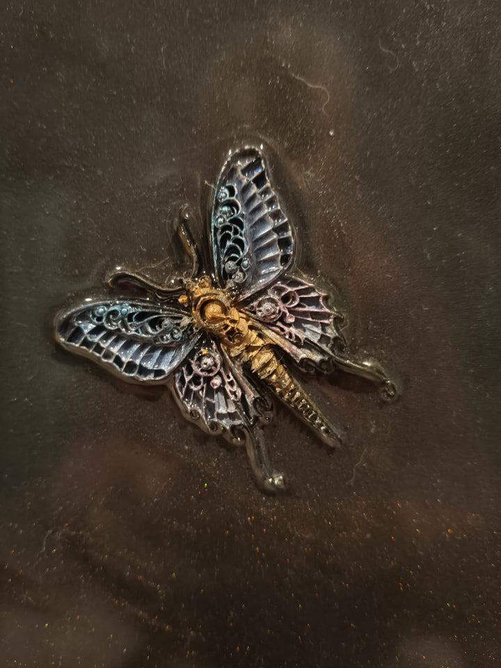 Deep resin 3D artwork — premium vinyl photograph in jeweller's resin, handmade in Spain